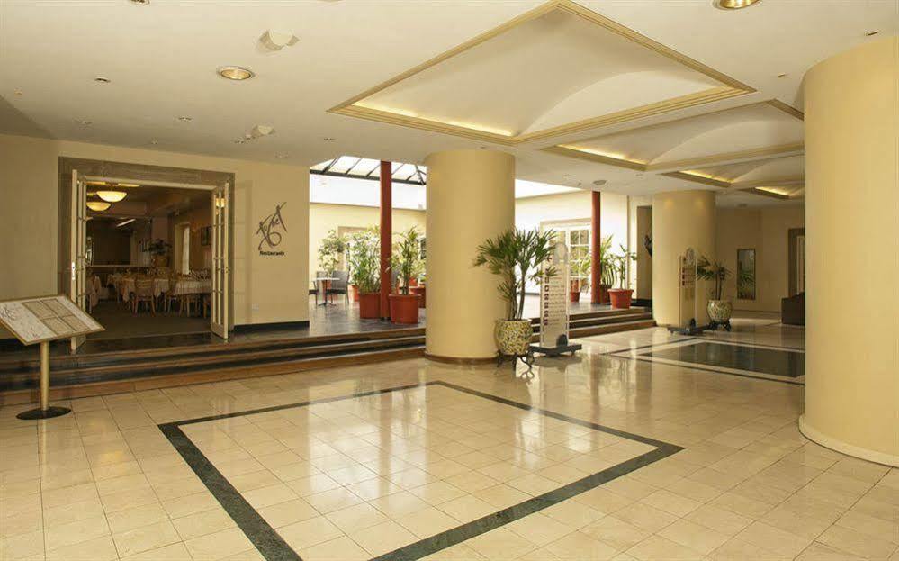 Austral Plaza Hotel Комодоро Ривадавия Екстериор снимка